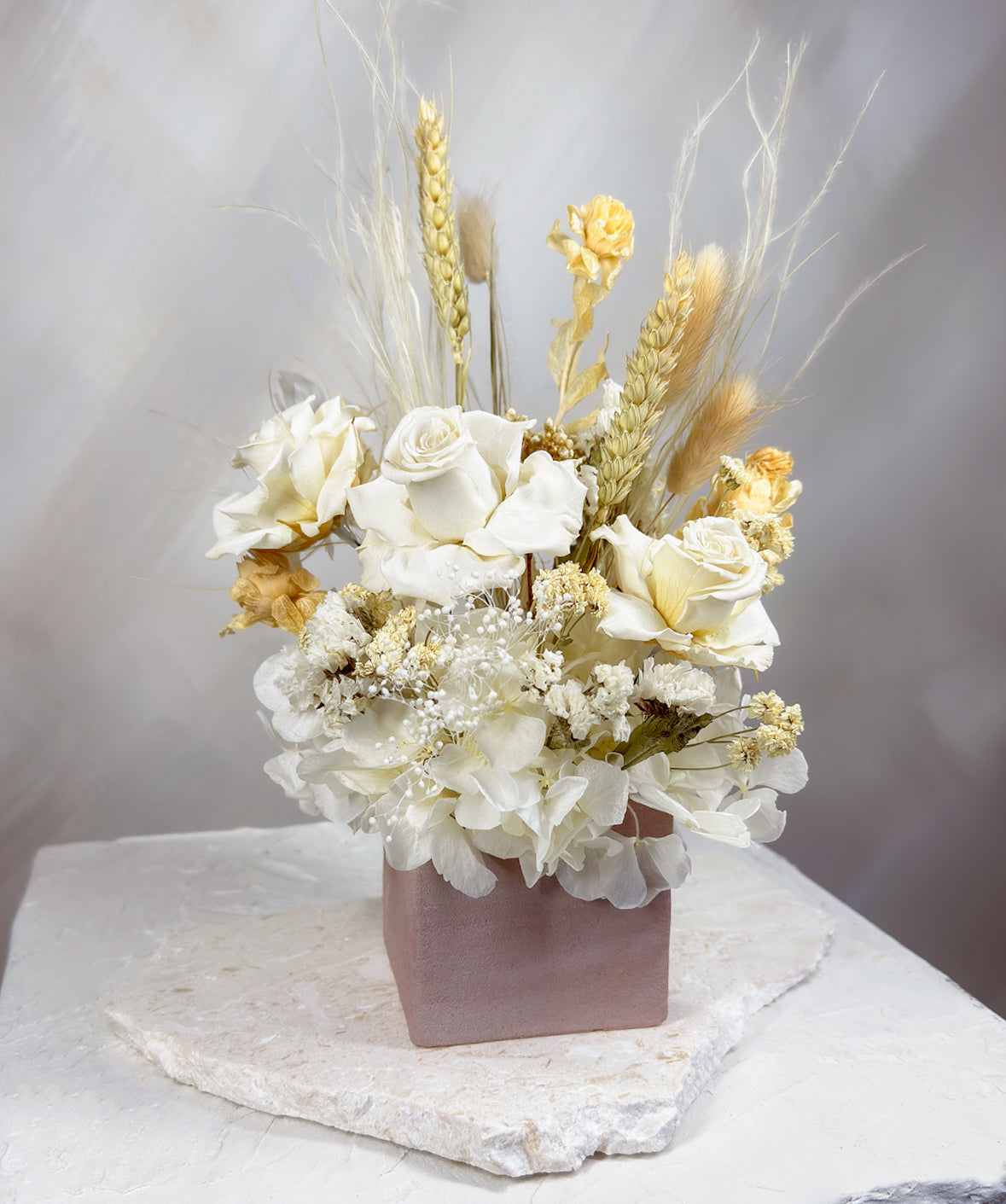 BABY BLUSHED ARRAGEMENT