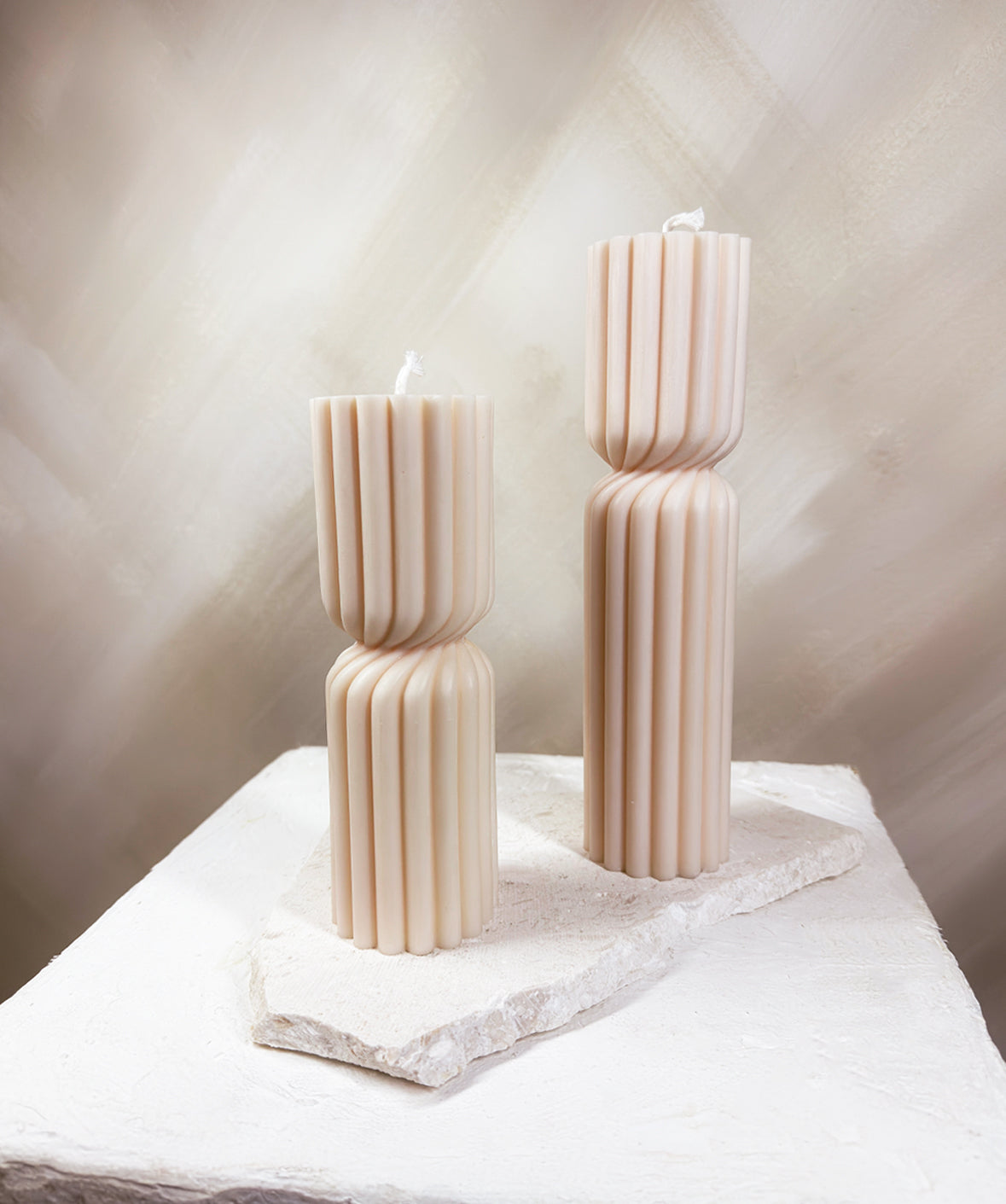 SMALL FLUTED COLUMN CANDLE